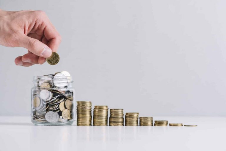 How to Save Money in Singapore